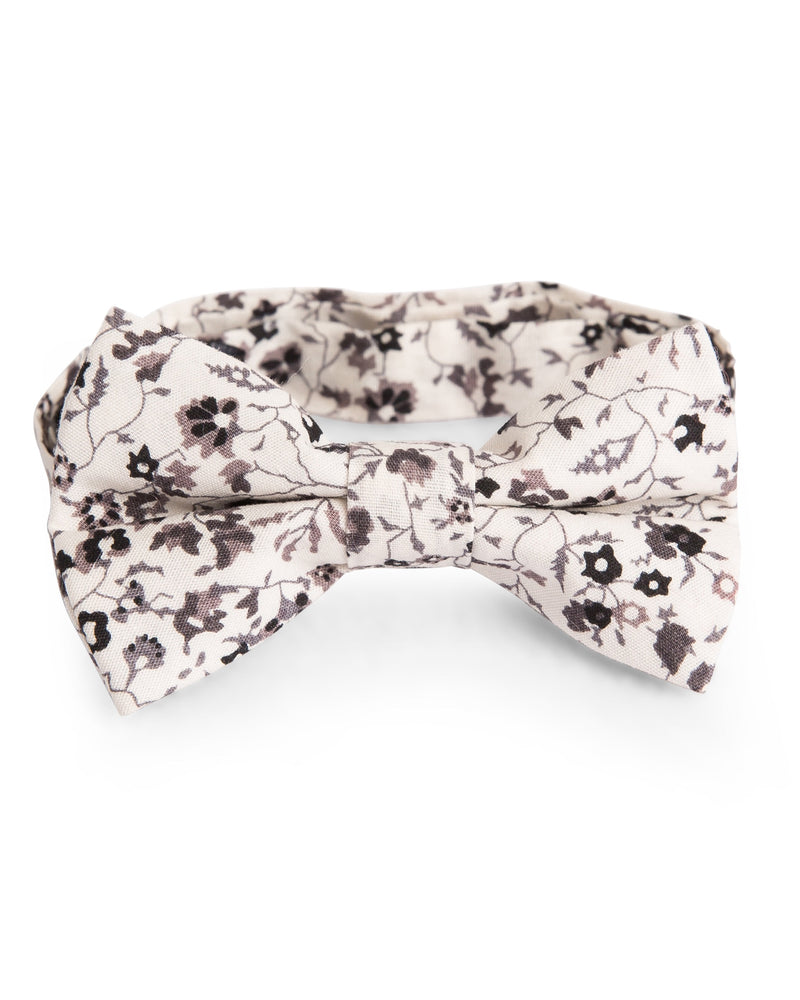 All of our Littlest Prince accessories are super trendy and are super comfy. All of our ties and bow ties were handpicked for our Boujie shoppers! Make sure you select a matching set for daddy! 